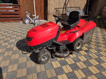 Zahradní traktor Stiga - 5