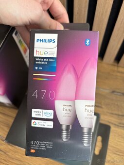 Set Philips Hue - zarovky E27, E14 a wall switch - 5