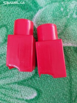 Stavebnicový "lego" stoleček s autíčky - 5