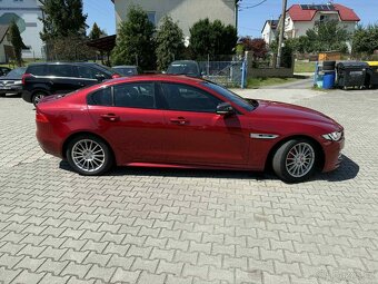 Jaguar XE 2.0D R-Sport - 5