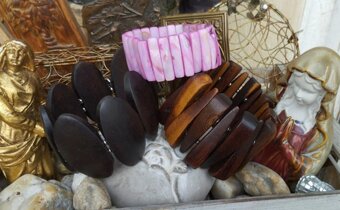 Staré šperky a bižuterie viz fota. Cena za kus 150 Kč. - 5