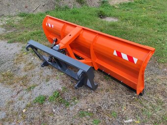 Pluh - radlice rovná, hydraulické natáčení - 5