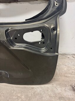 Toyota Yaris Cross 2021, zadní 5. (páté) dveře - 5