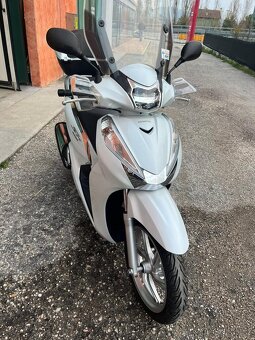 Honda SH 300i (2017) TOP stav - 5