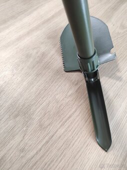 Multifunkční vojenská skládací lopata/krumpáč/dloubák - 5