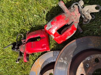 Vw golf V kotouce trmeny mk5 - 5