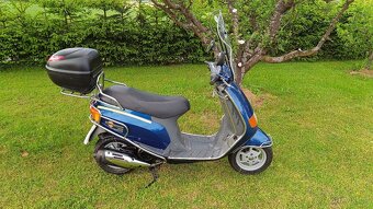 Skútr Piaggio Sfera 125 - 5