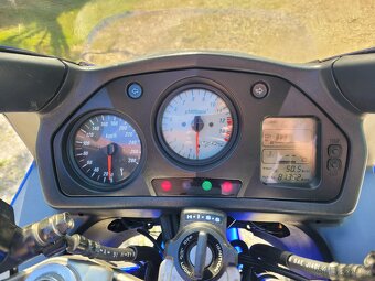Honda vfr 800 rc46 - 5
