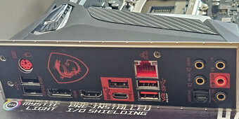MSI MPG Z390 GAMING PRO CARBON - 5