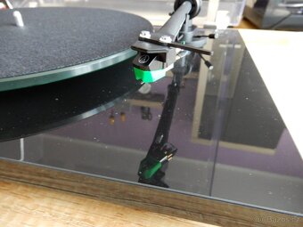 Gramofon Pro-Ject T1 - 5
