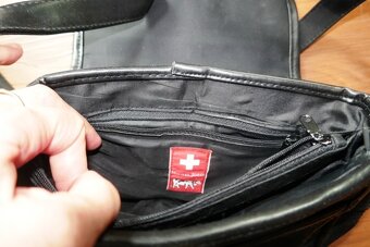 Černá kabelka s kůží, zn. Michel Jordi - 5