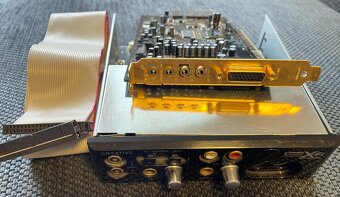 Creative Sound Blaster X-Fi Platinum s externím I/O modulem - 5