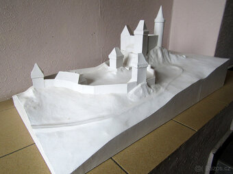 model hradu Lopata - 5