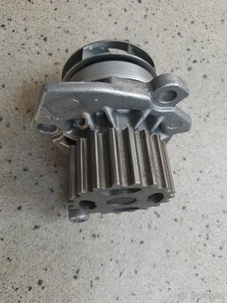 Vodní pumpa čerpadlo VW HEPU P662 - 5