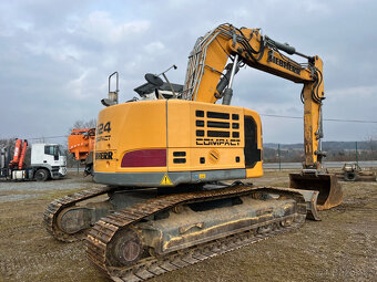 Pásové rýpadlo LIEBHERR R 924 COMPACT LITRONIC,ROK 2013 - 5