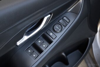 Hyundai i30 CW 1.6 CRDi Family - 5