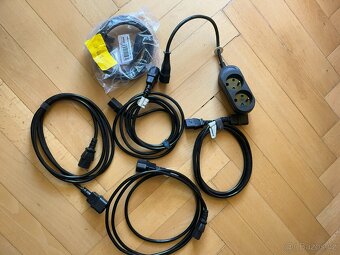 Furman M-10LX E - Napájecí distributor - 5