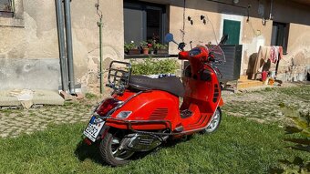 Vespa GTS 300 HPE - Bohatá cestovatelská výbava - 5