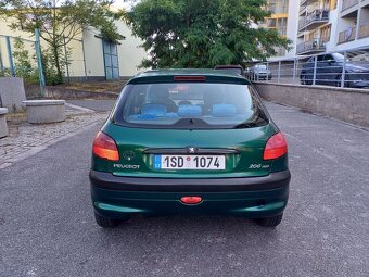 Peugeot 206 1.4hdi nafta R.2003 stk 2026/11 - 5