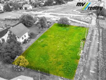 Úmyslovice - Prodej pozemku pro bydlení, 1 731 m2 , okr. Nym - 5