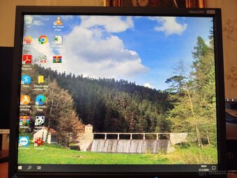 Monitor 19" Eizo FlexScan L786 / 795 1280x1024 Pivot VESA - 5