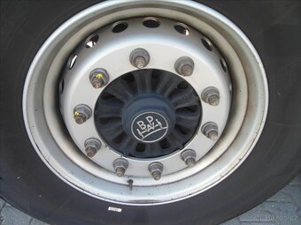 Kögel SN24, Bočnice, Přizvedávání st - 5