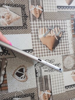 HUAWEI MediaPad T3 10 - model AGS-L09 - 5