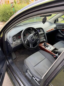 Audi A6 sedan - 5