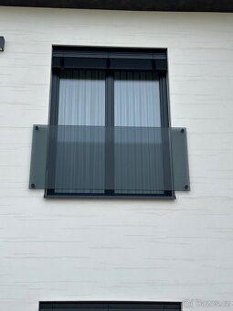 Skleněné zábradlí, francouzské okno - ŠEDÉ SKLO - 5