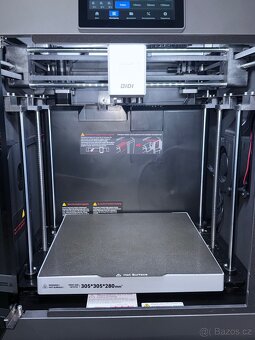 Prodám QIDI Plus 4 + QIDI Box - 5