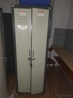 Šatní skříň plechová - 5