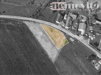 Exkluzivně nabízíme na prodej pozemek pro bydlení, 974 m2 - - 5
