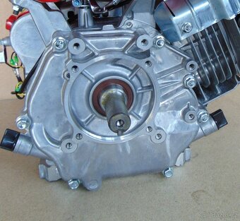 Motor nový 18 koní,460ccm, Elektrostart za HONDAGX390 - 5