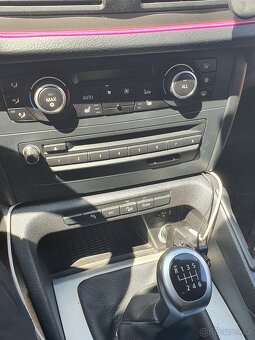 Bmw x1 2011. 2.0D 130kw manuál 6kvalt - 5