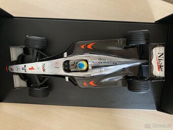F1 1:18 Minichamps - 5