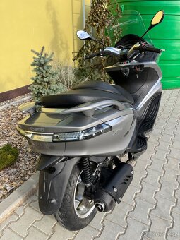 Piaggio X10 125 - 5