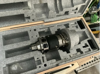 obráběcí centrum 5 osé HERMLE C 40 U - 5