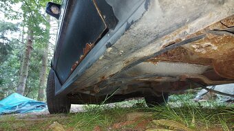 Ford Thunderbird 1988 - celé auto/díly - 5