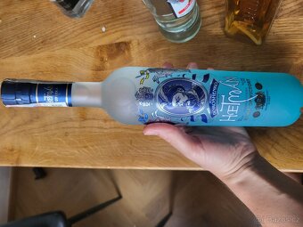 5x ukrajinská vodka + jeden rum - 5