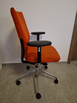 Vitra ID soft/Kancelářská židle (OP 18.000kc) - 5