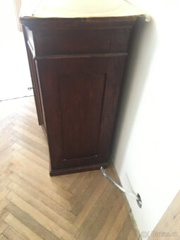 Masivní dřevěná skřínka/příborník/prádelník - 5