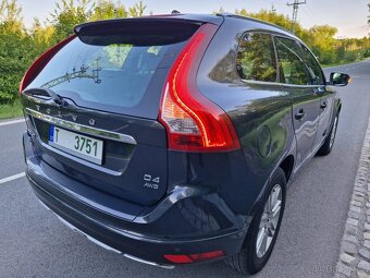 Volvo XC60 2.4 140 Kw - 4x4 / 2015 / - 5