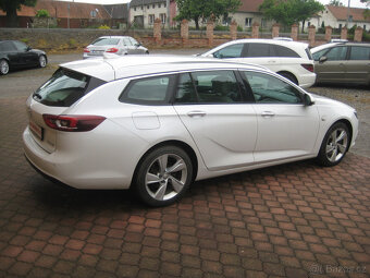 OPEL INSIGNIA SPORTS 2.0 CDTi TOURER ČR 1.MAJ - 5