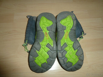 Zimní sněhule Keen vel. 37 - 5