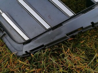 Přední maska (mřížka) Audi Q5 - 5