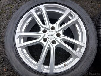 Prodám sadu ALU kol Alutec 235/50R19 letní - 5