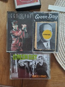 AC/DC, Kiss, Pink Floyd, ozzy, green day - 5