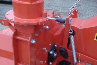 Štěpkovač WC-8 za malotraktor, hydraulika - 5
