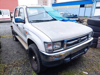 Toyota Hilux 2,4 TD. 66kw r.v 2000 - 5