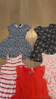 Mix holka 122/128 - 5